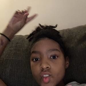 Meet your Posher, Somaya